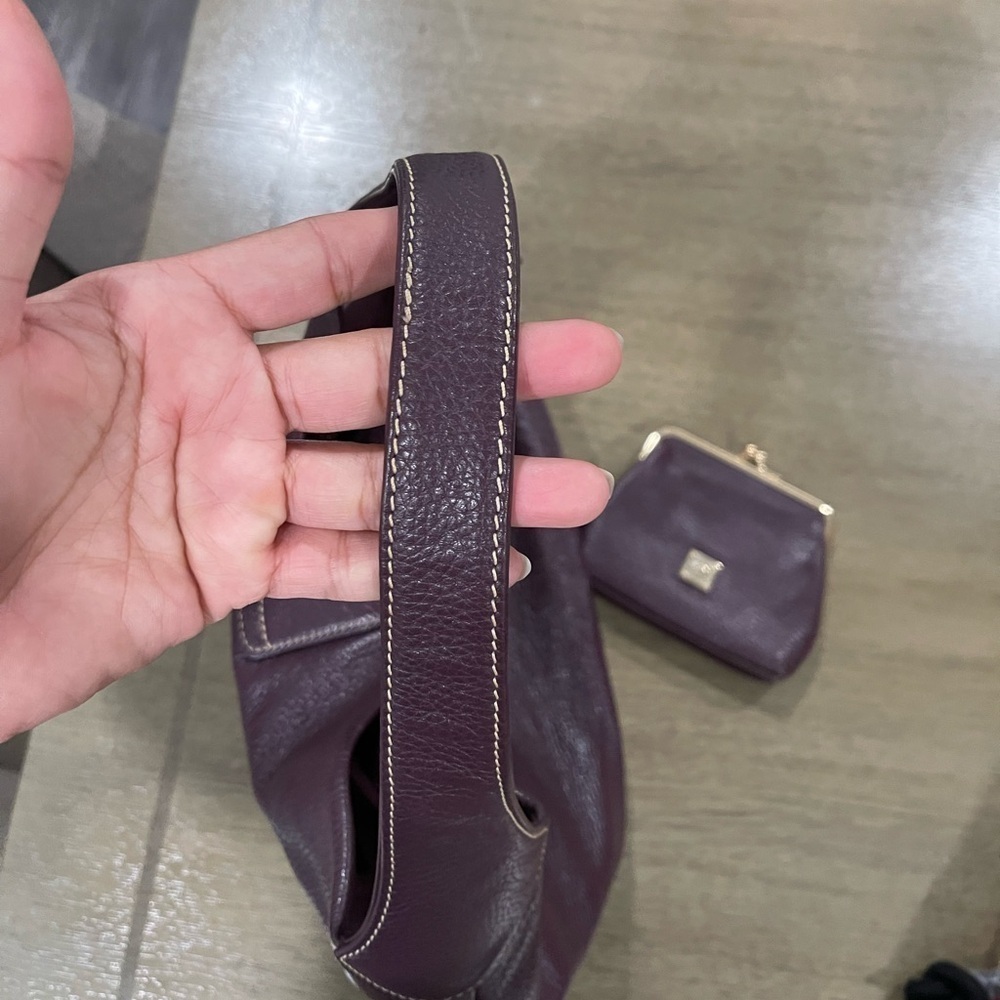 Dooney & Bourke Pebble Grain Logo Lock Shoulder Bag Bordeaux - Picture 6 of 16